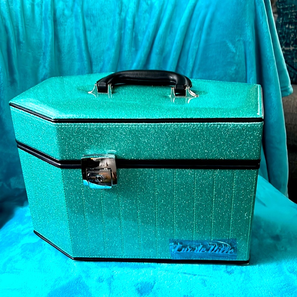 Lux de Ville Teal Coffin Makeup Vanity Case UNICORN